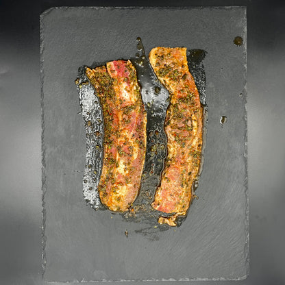 Tira de asado con salsa Chimichurri